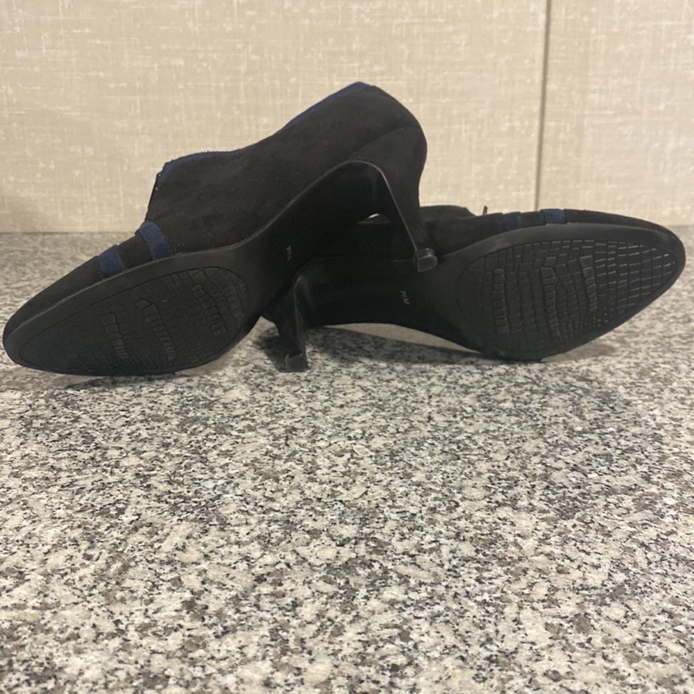Impo Triumph Suede Booties with Zipper - Picture 10 of 10
